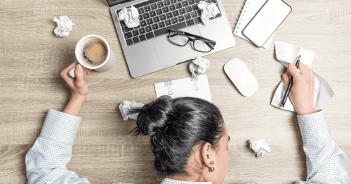 Del estrés normalizado a la enfermedad: La trampa del trabajo